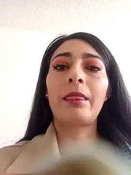 BELLA--26 online show from 17, 1, 2025