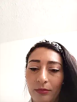 BELLA--26 online show from 24, 1, 2025