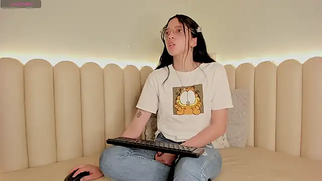 catalina rrosee online show from 3, 1, 2025