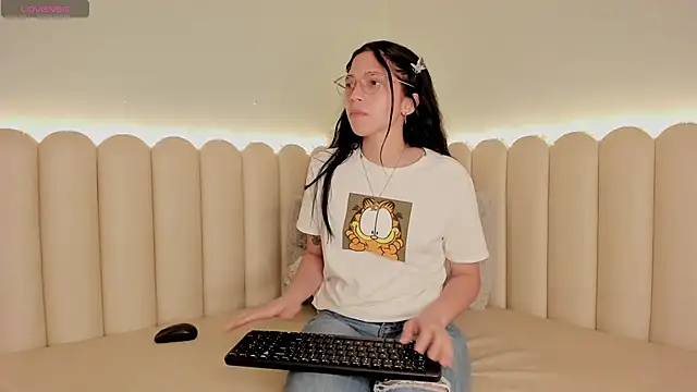 catalina rrosee online show from 3, 1, 2025