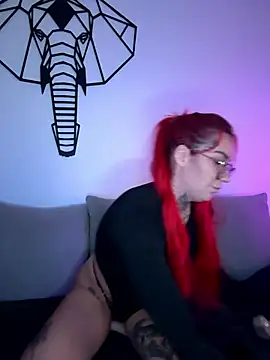 Mia-Fuchs online show from 29, 9, 2025