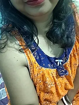 Snapshot of _MilkyBar chatting on 28, 11, 2025 MilkyBar online show from 28, 11, 2025