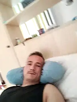 frankthefuck69 online show from 14, 10, 2025