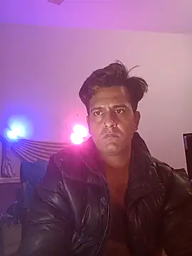 MAGNETICDADDY8 online show from 13, 3, 2025