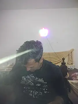 MAGNETICDADDY8 online show from 18, 10, 2025