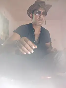 MAGNETICDADDY8 online show from 22, 10, 2025