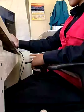 Snapshot of securityhot chatting on 4, 1, 2025 securityhot online show from 4, 1, 2025