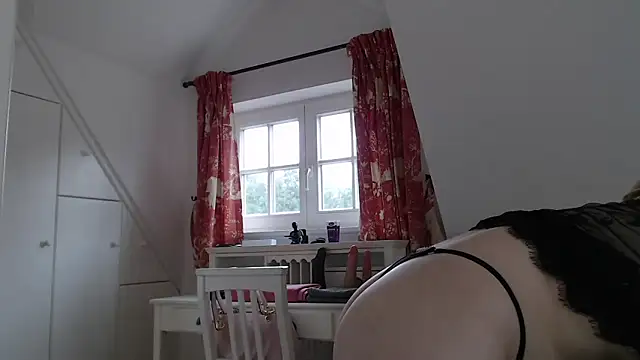 SexyJoanne online show from 16, 9, 2025