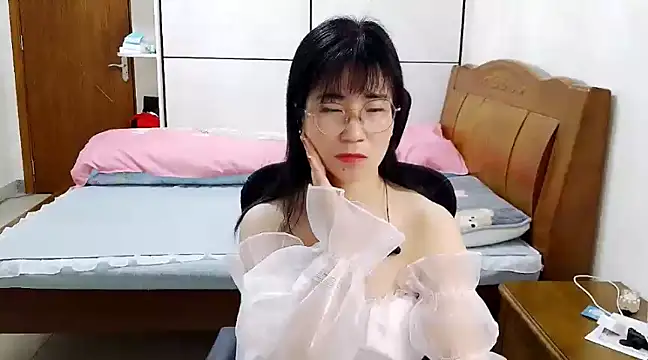 Strawberry baby online show from 13, 1, 2025