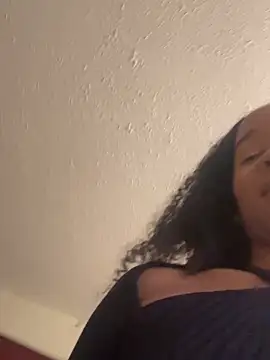 Snapshot of lunalustycumslut chatting on 13, 11, 2025 lunalustycumslut online show from 13, 11, 2025