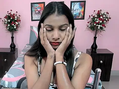 Snapshot of Melis_Sandra chatting on 11, 11, 2025 Melis Sandra online show from 11, 11, 2025