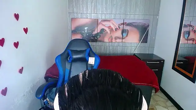 Snapshot of Anniee_x chatting on 16, 2, 2026 Anniee x online show from 16, 2, 2026