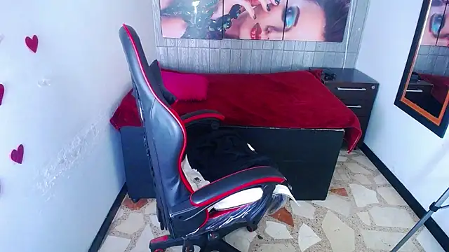 Snapshot of Anniee_x chatting on 27, 2, 2026 Anniee x online show from 27, 2, 2026