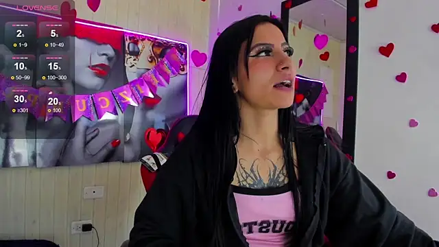 Snapshot of Anniee_x chatting on 12, 3, 2026 Anniee x online show from 12, 3, 2026