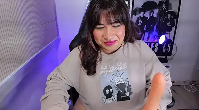 Ji Eun online show from 5, 1, 2025