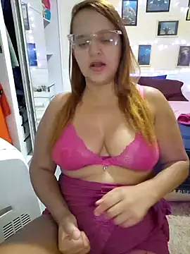 Snapshot of AliceRuivinha2 chatting on 20, 1, 2025 AliceRuivinha2 online show from 20, 1, 2025
