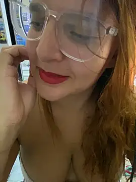 Snapshot of AliceRuivinha2 chatting on 24, 1, 2025 AliceRuivinha2 online show from 24, 1, 2025