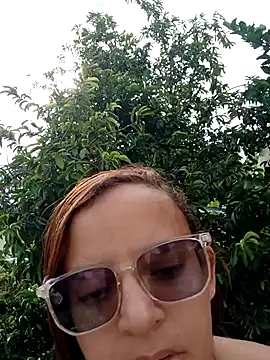 AliceRuivinha2 online show from 3, 3, 2026