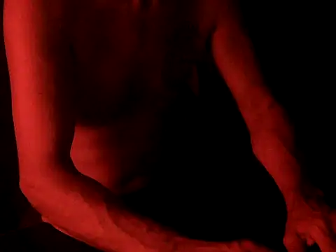 Snapshot of GoloZeusMax chatting on 4, 3, 2026 GoloZeusMax online show from 4, 3, 2026