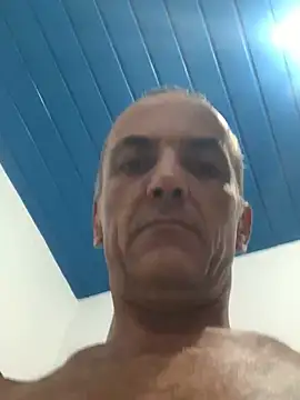 Snapshot of GoloZeusMax chatting on 8, 3, 2026 GoloZeusMax online show from 8, 3, 2026