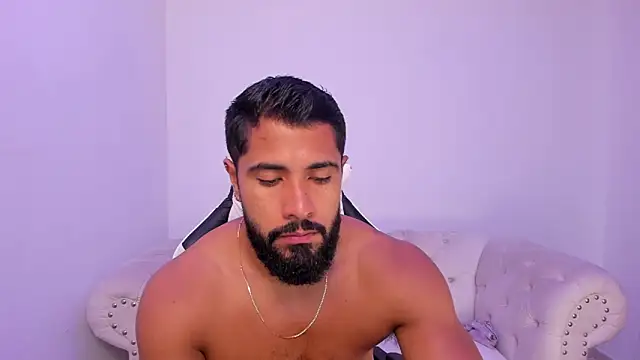 Santiago huntt online show from 20, 12, 2025