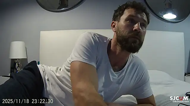 Snapshot of realdilf chatting on 18, 11, 2025 realdilf online show from 18, 11, 2025