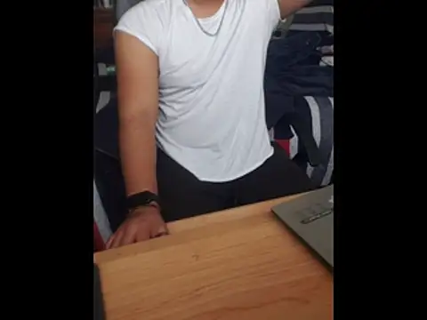 Snapshot of pitorico_bb chatting on 15, 12, 2025 pitorico bb online show from 15, 12, 2025