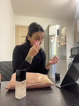 NNNoire online show from 26, 11, 2025