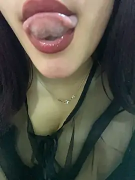 Snapshot of Maya_mimi chatting on 28, 2, 2025 Maya mimi online show from 28, 2, 2025