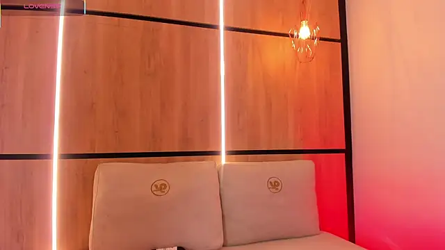 ashlyn parker online show from 15, 10, 2025