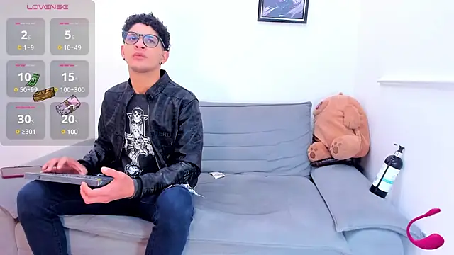 EnriquevillaF online show from 7, 2, 2025