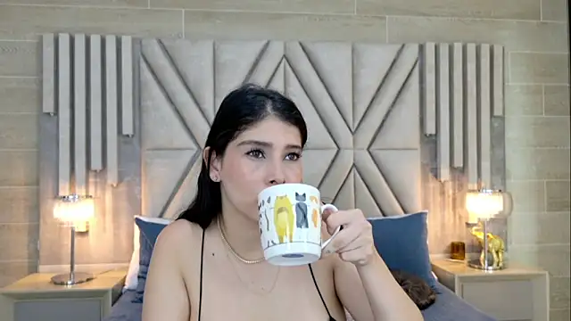 MilaRux online show from 14, 3, 2025