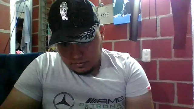 Snapshot of parejanuevahoff chatting on 4, 11, 2025 parejanuevahoff online show from 4, 11, 2025