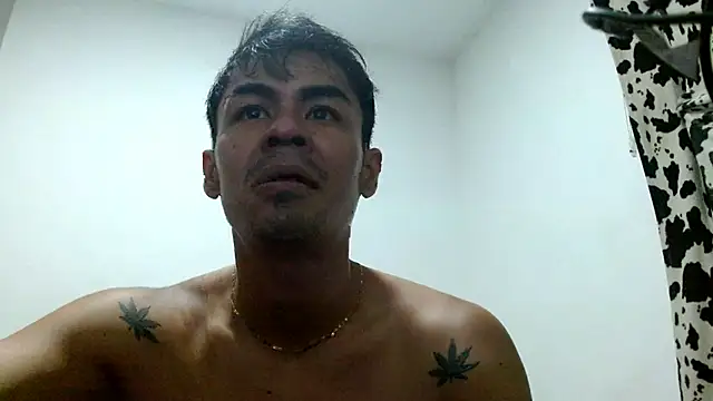 Snapshot of lonelydick2002 chatting on 26, 10, 2025 lonelydick2002 online show from 26, 10, 2025