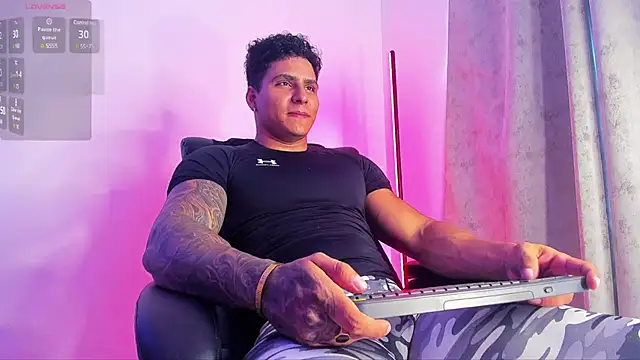 Maximoscott online show from 26, 2, 2025