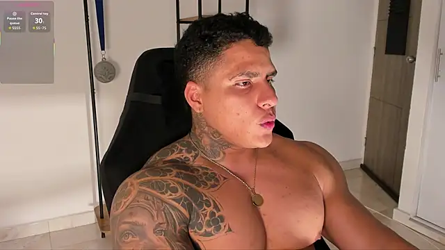 Maximoscott online show from 15, 9, 2025