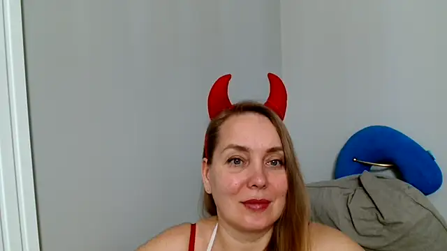 Snapshot of Lolawhite8 chatting on 18, 3, 2025 Lolawhite8 online show from 18, 3, 2025