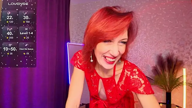 Scarlett  Snake online show from 14, 9, 2025