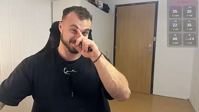 Snapshot of wannaseeyoursmile chatting on 27, 10, 2025 wannaseeyoursmile online show from 27, 10, 2025