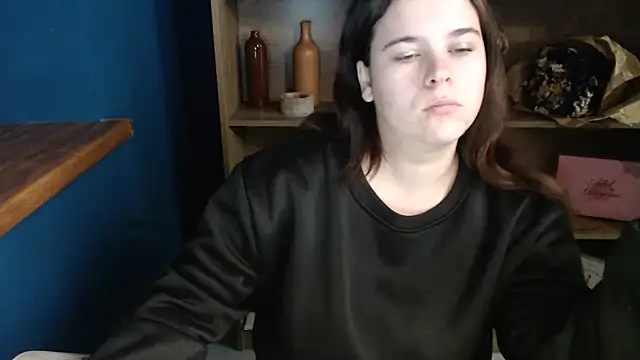 mini girly online show from 9, 10, 2025