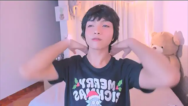 Snapshot of AllanYong18 chatting on 11, 10, 2025 AllanYong18 online show from 11, 10, 2025