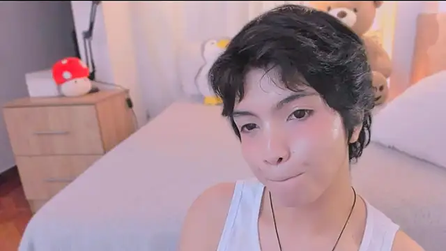 AllanYong18 online show from 5, 3, 2026