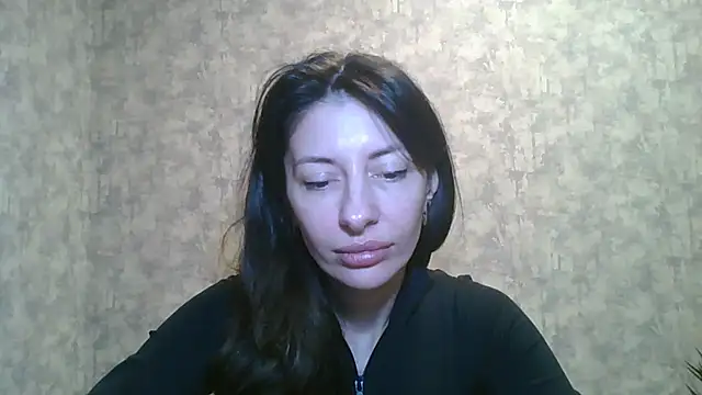 LissaBlossom online show from 7, 1, 2025