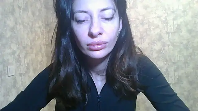 LissaBlossom online show from 12, 1, 2025