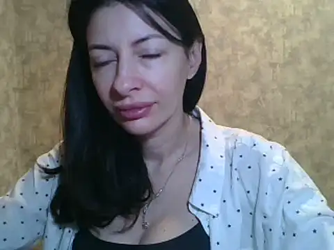 LissaBlossom online show from 18, 3, 2025