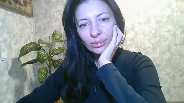 LissaBlossom online show from 4, 10, 2025