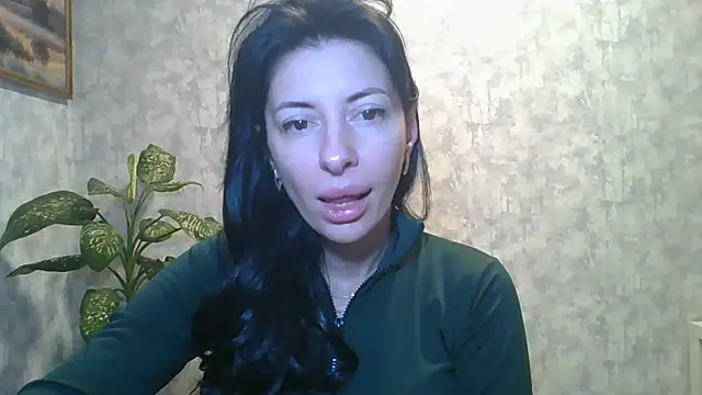 Snapshot of LissaBlossom chatting on 9, 10, 2025 LissaBlossom online show from 9, 10, 2025