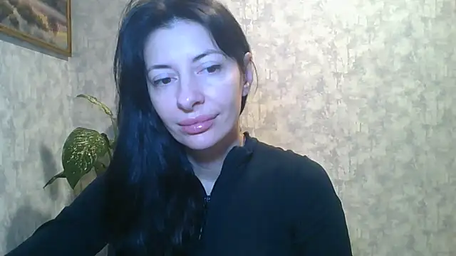 Snapshot of LissaBlossom chatting on 8, 11, 2025 LissaBlossom online show from 8, 11, 2025
