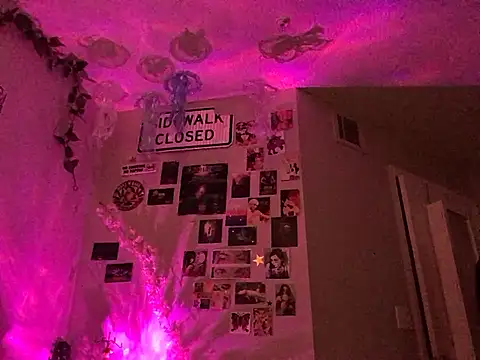 Rubyred2369 online show from 28, 1, 2025