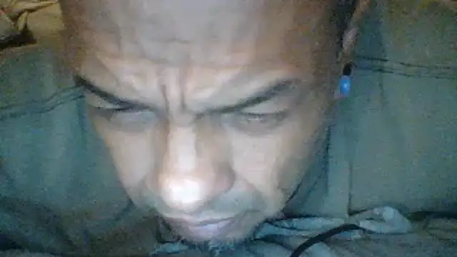 Snapshot of Nice_n_hairy580 chatting on 14, 12, 2025 Nice n hairy580 online show from 14, 12, 2025